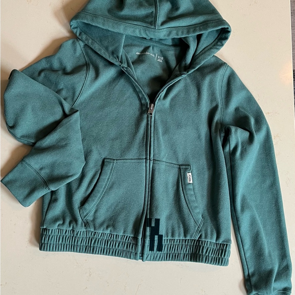 Abercrombie Kids green  Zip-Up Hoodie 11/12